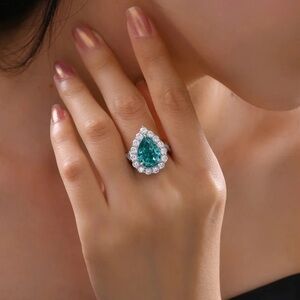 Pair shape cocktail ring